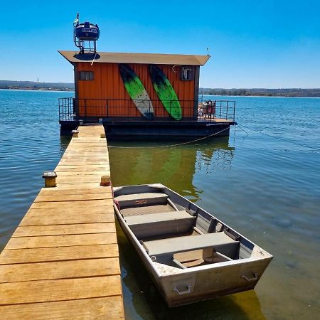 House Boat "Faroeste Caboclo" Бразилиа Экстерьер фото